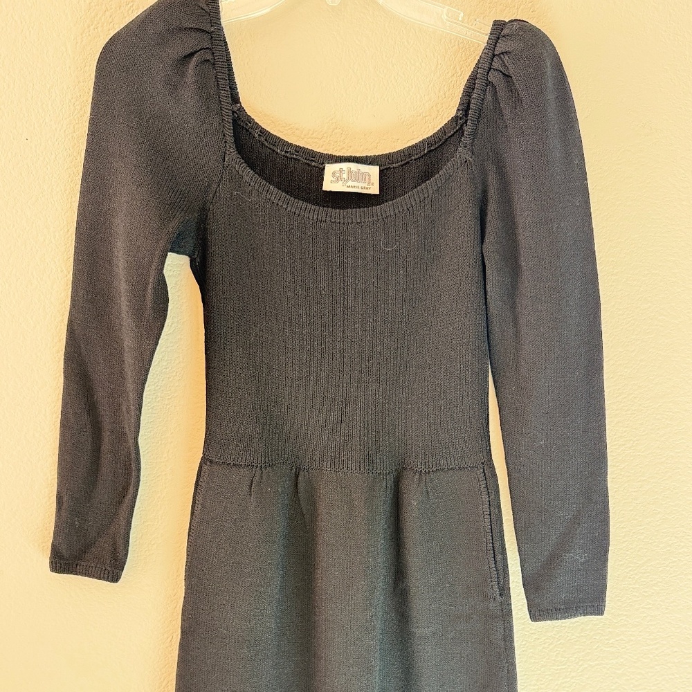 St. John by Marie Gray-Long Sleeve Sweater Dress-Size Small-with POCKETS